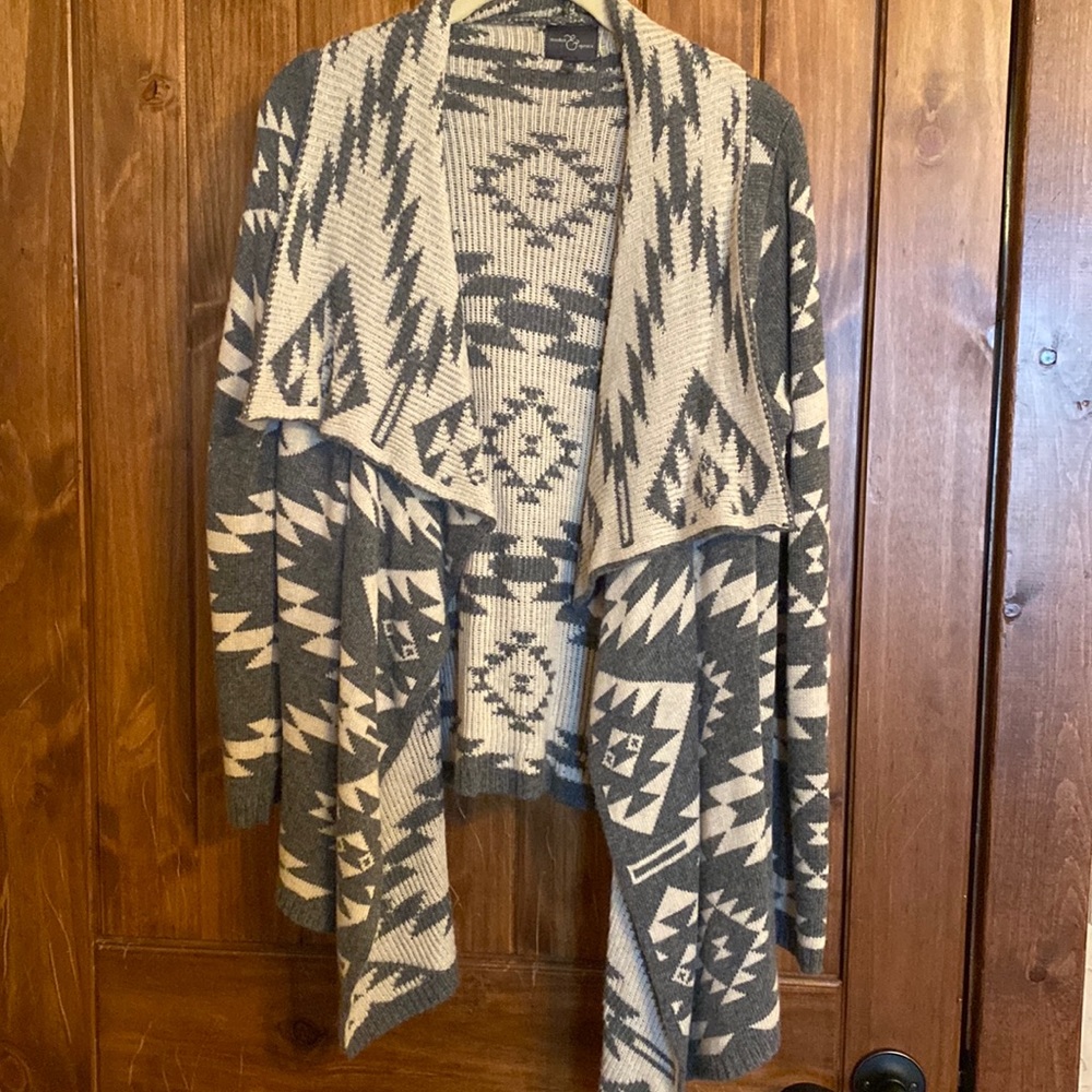 Market and Spruce cardigan
